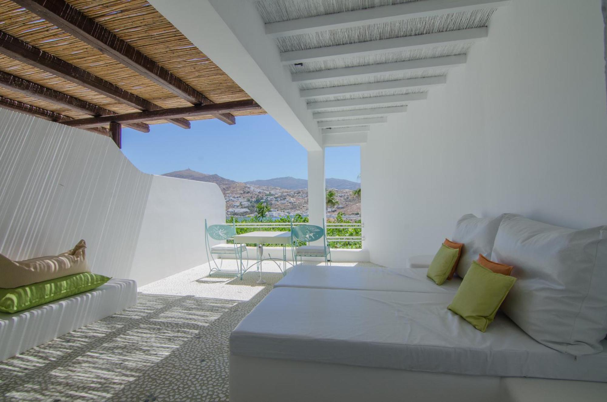 Agalia Luxury Suites Koumpara Habitación foto