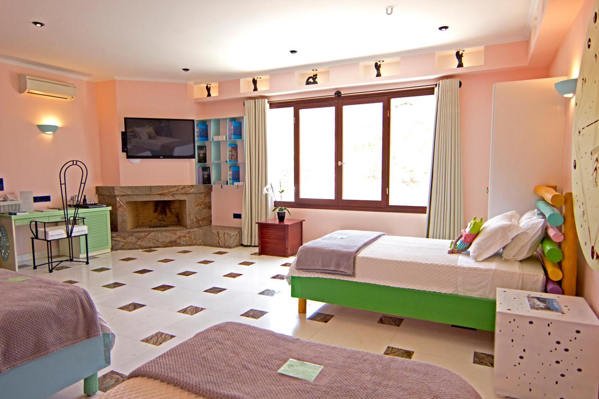 Agalia Luxury Suites Koumpara Habitación foto